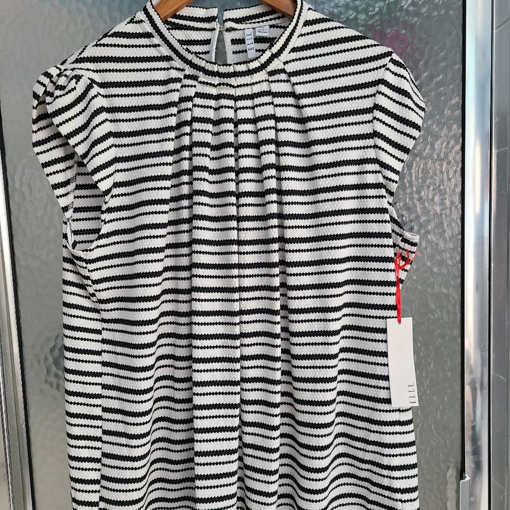 NWT Black and White Stripped Top from Elle XXL
